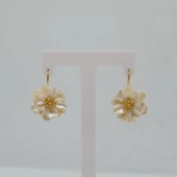 Zarcillos Flor Margarita Nacarada - Vista 2