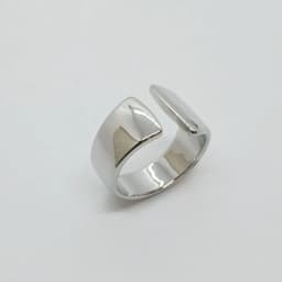 Anillo Asimétrico Plateado - Vista 2